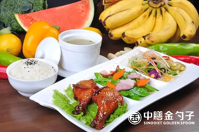 產(chǎn)業(yè)園食堂運(yùn)營(yíng)管理，提升效率與滿足員工需求并重.png